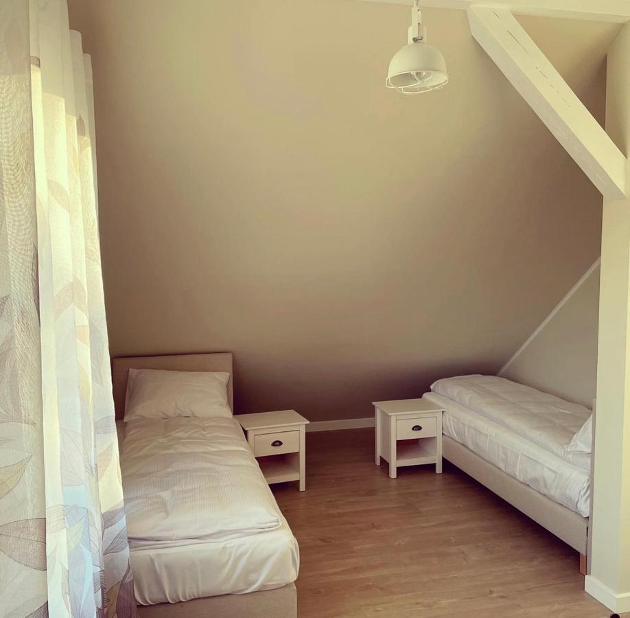 Dom Ogrodem Otulony Villa Bakalarzewo Buitenkant foto